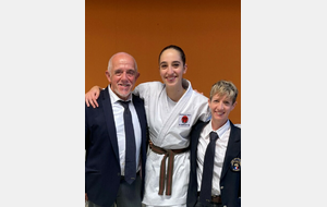 Ceinture Noire 1er dan pour Lola MEILLAC...