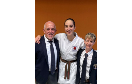 Ceinture Noire 1er dan pour Lola MEILLAC...