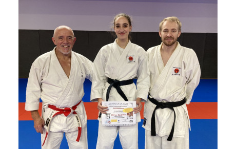 Nouvelle ceinture noire 1er dan au Fudokan KC Onet-le-Château : Lola Meillac
